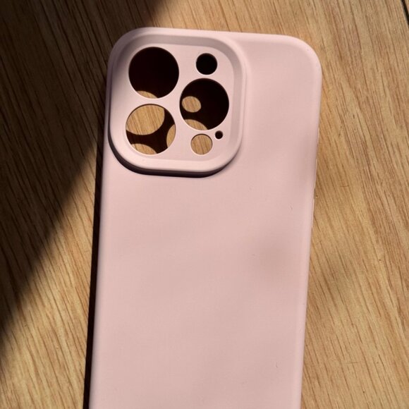 Cream iPhone16 Case - Picture 1 of 2
